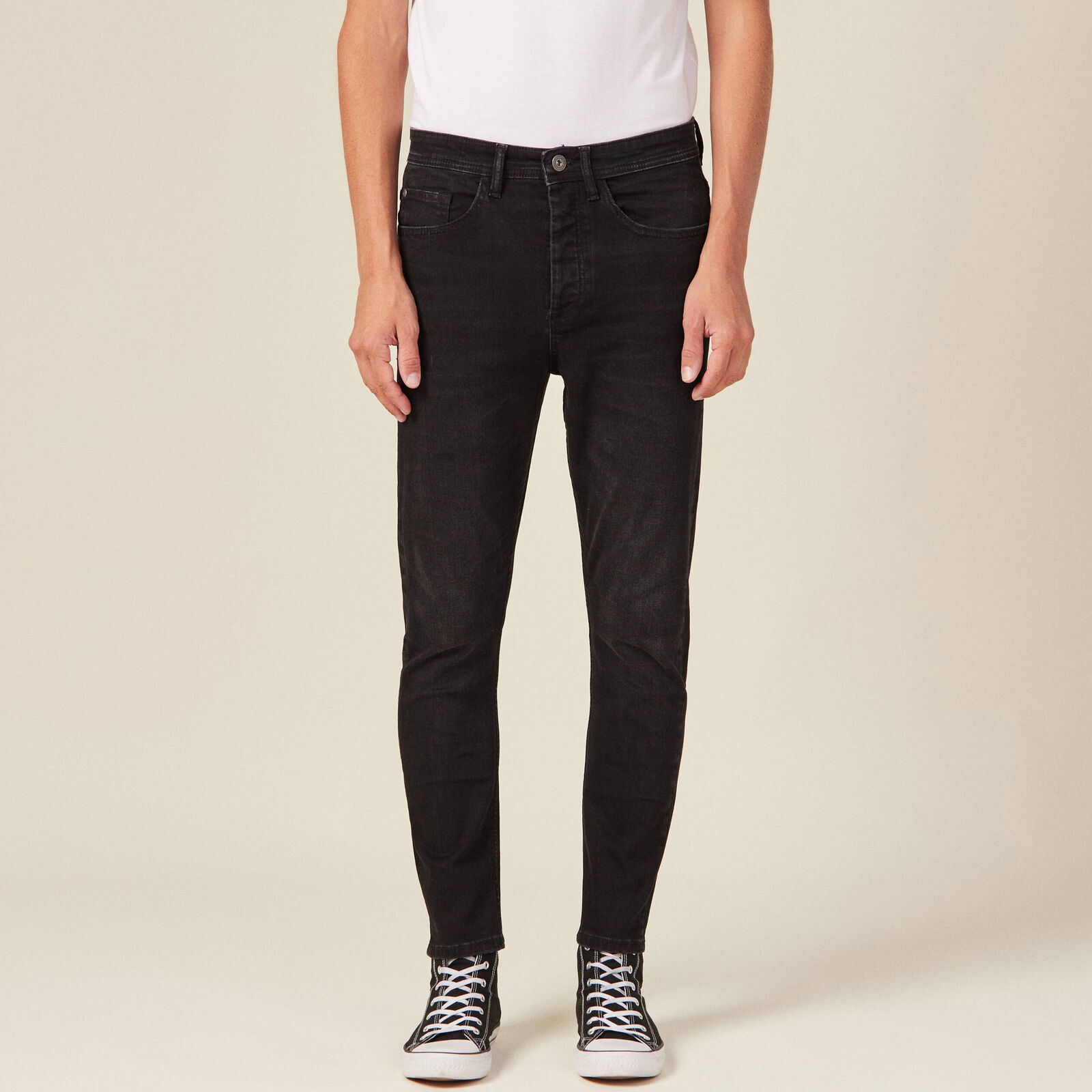 jeans-tapered-5-poches-denim-noir-homme-vue1-36125211151140240